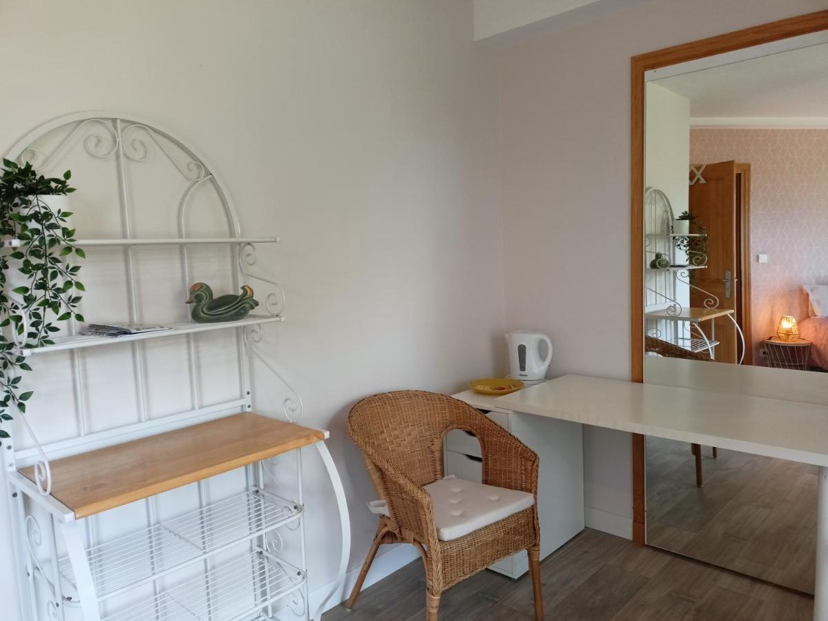 Les Chambres Du Vert Galant Rez De Jardin Verlinghem Eksteriør billede